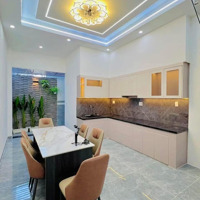 Quá Hiếm Phố La Thành, Nhà Mới Lô Góc Thoáng Sáng, Cách Ô Tô 5M, Sát Phố,Diện Tích30M2 * 4 Tầng