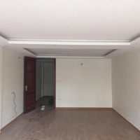 Cho Thuê Nhà Mặt Phố Yên Lãng: Diện Tích 75M X 5 Tầng, Mặt Tiền 3.5M. Thông Sàn Cầu Thang Cuối Nhà