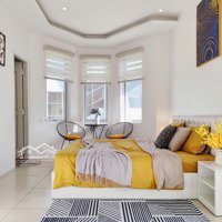 Nhà Đẹp Sương Nguyệt Ánh, P9 7 Phòng Ngủ Sân Vườn Rộng, Gần Hồ Xuân Hương Giá Thuê Chỉ 25 Triệu!