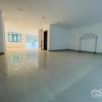 Cho Thuê Nhà Mặt Tiền Đường Hoa Lan,P2, Phú Nhuận.dt 8X18M, 1 Hầm, 1 Trệt, 4 Lầu, Có Thang Máy