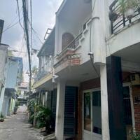 Cho thuê nhà nguyên căn Trệt- Gác gỗ (có ban công) 53m2 Đường Võ Thành Trang 50m ra đường lớn.