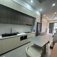 Bán Nhà Mới 204 Cổ Linh, Đối Diện Aeon Mall Long Biên, Full Nội Thất Xịn Xò, 37M 5 Tầng Ss 5 Tỷ