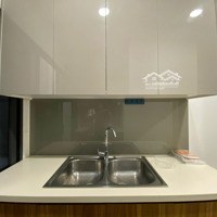 Căn Hộ 2 Phòng Ngủnội Thất Cơ Bản Nhà Mới 75M2 Chỉ 13,5 Triệu/ Tháng Full Kính Ở Liền