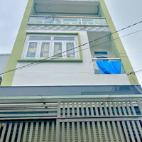 Chỉ Hơn 4 Tỷ Có Ngay Nhà 4 Lầu 5X10M2 - Ngay Phạm Văn Đồng - Đường Xe Hơi Thông Thoáng
