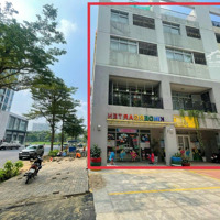 Cho Thuê Cặp Nhà Phố Khutrung Tâm Thương Mạitài Chính Quốc Tế Phú Mỹ Hưng Giá Bán 120 Triệu/Tháng