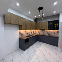 Nhà Mới Đẹp Phố Thái Thịnh, Đống Đa(40M2*4T), Full Nội Thất, Gần Phố, Chỉ 7.6 Tỷ