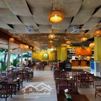 Thuê Thẳng Biệt Thự Mặt Phố Nguyễn Văn Lộc, 140M2, 4 Tầng, 10M Mặt Tiền, Vỉa Hè Sân Bay, Kd Đỉnh