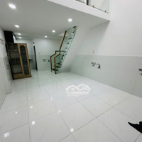 Bán Nhà Đẹp Tại Lạc Long Quân, 3,95 Tỷ, 29M2, Hẻm 3M