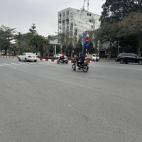 Cần Bán Nhà Mặt Phố Hoàng Quốc Việt-Đẹp Hơn Ngọc Trinh