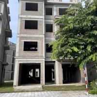 Chính chủ bán căn biệt thự đơn lập bên hồ Lideco.