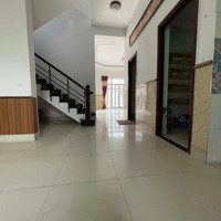 Cho Thuê Biệt Thự Kdc Kiến Á, 1 Trệt 2 Lầu 5 Phòng Ngủ- 4 Vệ Sinh 244M2 Giá Chỉ 25 Triệu/Tháng, Liên Hệ: 0911120898