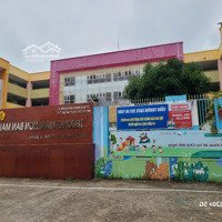 Cần Bán Gấp Nhà Đẹp Đường Xóm Chiếu 4 Tầng Kinh Doanh Tốt