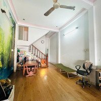 Cần Cho Thuê Nhà 3 Tầng Mặt Tiền Lê Hồng Phong - Phước Long - Nha Trang, 9,5 Triệu/ Tháng.
