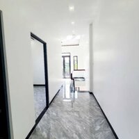 Nhà Mới 1 trệt 1 lầu 5x18m2 bán giá cắt lỗ 1tỷ50triệu gần UBND Bình Chánh !
