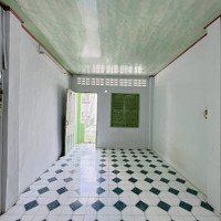Bán Nhà Quận 4. Sát Cầu Calmet. Chính Chủ