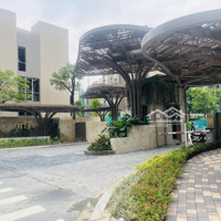Bán Nhà Phố, Biệt Thự Vip Trong Khu Compound 24/7, View Hồ, Đối Diện Aeon Mall