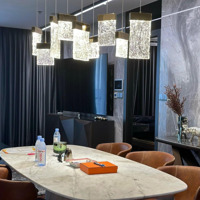 Cho Thuê Gấp Ch 3 Phòng Ngủ 14 Triệu, 105M2 Tại Oriental Plaza, Tân Phú, Hcm.lh Em : 0934977411
