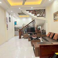 Bán nhà 60m2 Nam Từ Liêm, Gần phố, Diện tích rộng, Mặt tiền đẹp, Ngõ thông, Ở hoặc cho thuê, Chỉ nhỉnh 8 tỷ