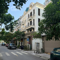 Cc Cho Thuê Nhà Liền Kề Hoàn Thiện Đẹp 5 Tầng Đủ Nội Thất Sẵn Về Ở, Kết Hợp Kinh Doanh, Văn Phòng