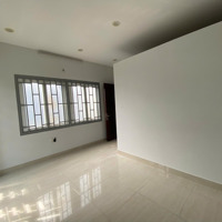 Cho Thuê Nhà Đ. Tôn Thất Thuyết P. 3 Quận 4Diện Tích5M X 15M Gồm 1 Trệt 3 Lầu Sân Thượng Có 5 Phòng Ngủgiá 27 Triệu