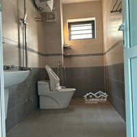 Chính Chủ Cho Thuê Gấp Căn Liền Kềdiện Tích90M2, Xây 3 Tầng, Full Nội Thất Liền Tường.giá 25 Triệu/Tháng