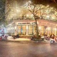 Cần Cho Thuê Gấp Biệt Thự Vip Tp Giao Lưudiện Tích800M2 Giá Siêu Tốt Hàng Xóm Đại Sứ Quán