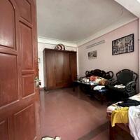 NHÀ ĐẸP DÂN XÂY PHỐ NGÔ GIA TỰ- LON BIÊN, 50M2,3 TẦNG,MẶT TIỀN  6.6 M,6.5 TỶ. LONG BIÊN.