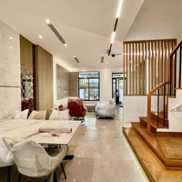 Nhà Phố Full Nội Thất 4 Phòng Ngủ 5 Vệ Sinh,5X20M 1 Trệt 3 Lầu Kđt Lakeview City Cho Thuê Giá Bán 31 Triệu Liên Hệ: 0902872670