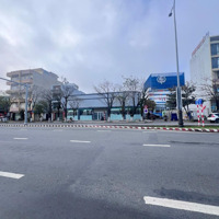 Cho Thuê Showroom 3 Mặt Tiền Đường Nguyễn Tất Thành, 700M2, Ngang 25M