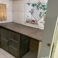 Cho Thuê Tầng Lầu Quận 4, Gần Trung Tâm, Đại Học Luật
