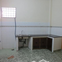 Vị Trí Đẹp (Không Dải Phân Cách)!!! Nhà 2 Tấm Mặt Tiền Lạc Long Quân. Dt: (4.5X21)M Giá: 15,5 Tỷ