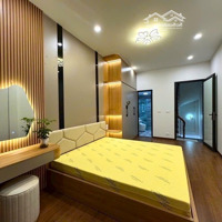 Bán Nhà Riêng Phố Tôn Đức Thắng, Đống Đa, Full Nội Thất, Ô Tô Gần, Không Quy Hoạch. Liên Hệ: 0392863486