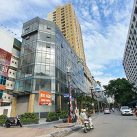 Mảnh Đất Mặt Phố Vương Thừa Vũ. 160M2. Mặt Tiền 8.6M. Lô Góc 3 Mặt Thoáng. Vỉa Hè 5M. Gia 73 Tỷ