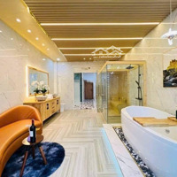Cho Thuê Nhà Mặt Phố Thang Máy- Phòng Karaoke Xông Hơi Tại Quang Trung