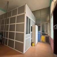 Cho Thuê Nhà 3 Tầng 2 Mặt Tiền Đường Lê Hoàn