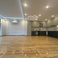 Bán Nhà Mặt Phố Nguyên Hồng Ba Đình, Kinh Doanh Chỉ 31.8 Tỷ, 52M2 Hot!
