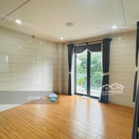 Nhà Phố Lakeview Citydiện Tích6X16M 3 Lầu Hoàn Thiện Nội Thất 4 Phòng Ngủ 5 Vệ Sinhgiá Thuê: 25 Triệu/Th Liên Hệ: 0907860179