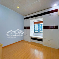 Bán Nhà Cáchmặt Tiềnbạch Đằng 200M, Dtsd 67M2, 2 Phòng Ngủ 2 Vệ Sinh Nhà Full Nội Thất, Shr, Khu An Ninh, Yên Tĩnh