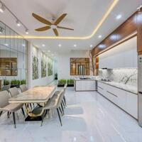 Siêu phẩm nhà đẹp mặt tiền gần cầu Rồng, Q.Hải Châu, TP. Đà Nẵng