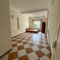 Nhà Phân Lô Nguyễn Văn Trỗi - Thoáng Trước Sau Giếng Trời - Ô Tô Vào Nhà - 90M2 Chỉ 16 Tỷ