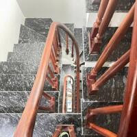 Chỉ 6 tỷ nhỉnh giá hợp lý căn nhà 5 tầng phố Ngọc Thụy, ngõ ô tô, đủ nội thất chỉ việc ở