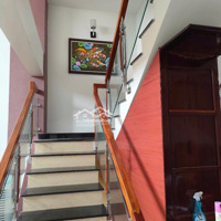 Bán Gấp Nhà 1T3L, Gần Trường Đại Học Ngân Hàng, Xây Kiên Cố, 4 Phòng Ngủđường Rộng 6M,Khu An Ninh. Hơn 7Tỷ