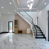 Nhà lầu xây mới Góc mặt tiền Hẻm 1 Trần Vĩnh Kiết