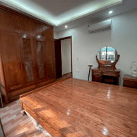 Bán nhà Nam Từ Liêm, Oto đỗ cửa, 50m ra oto tránh, 2 thoáng, Nhà đẹp, Ở hoặc cho thuê