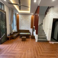 Nhà Đẹp Khu Cổ Nhuế 30M2 5 Tầng Giá Bán 5.98 Tỷ