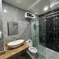Căn hộ 1 ngủ full nội thất phố Văn Cao cho thuê