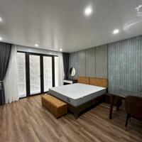 Căn hộ 1 ngủ full nội thất phố Văn Cao cho thuê