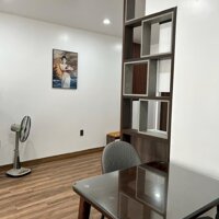 Căn hộ 1 ngủ full nội thất phố Văn Cao cho thuê