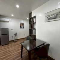 Căn hộ 1 ngủ full nội thất phố Văn Cao cho thuê