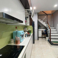 Bán Nhà Ngõ 61 Phố Phùng Chí Kiêndiện Tích35 M2 Xây 5 Tầng Ô Tô Đỗ Cổng Giá Bán 7,8 Tỷ